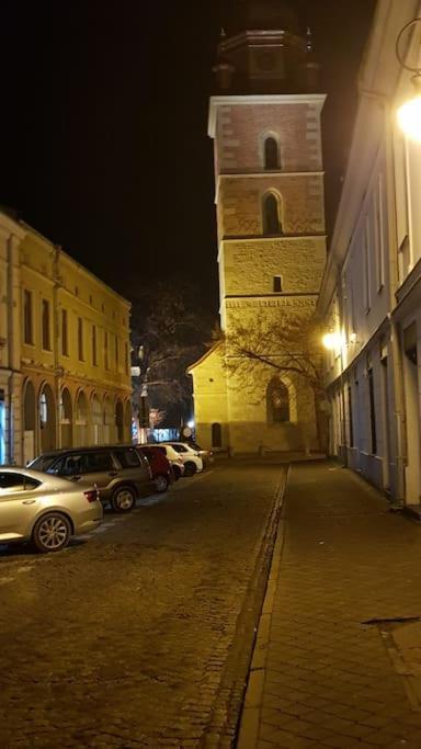 Komfortowy Apartament W Centrum Nowego Sacza Nowy Sacz Exterior photo
