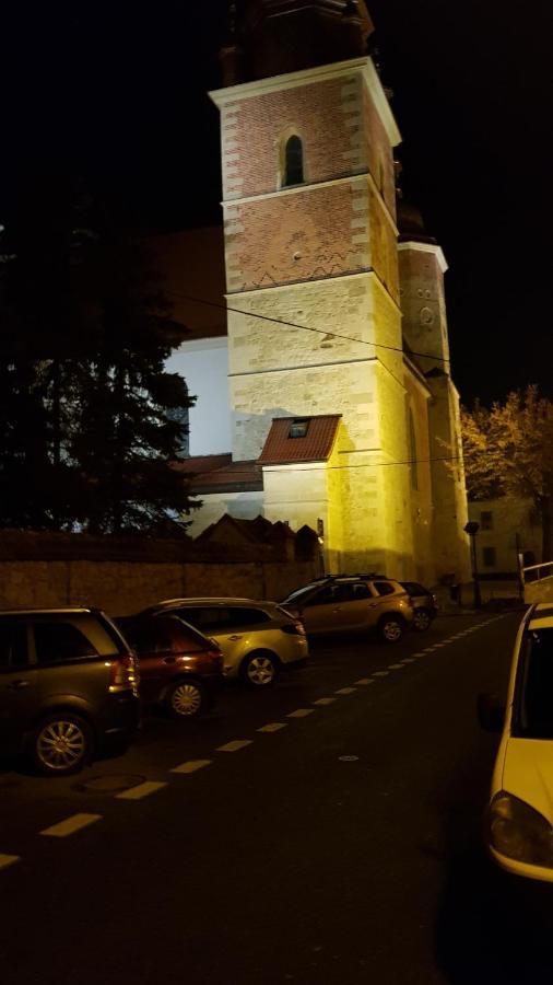 Komfortowy Apartament W Centrum Nowego Sacza Nowy Sacz Exterior photo